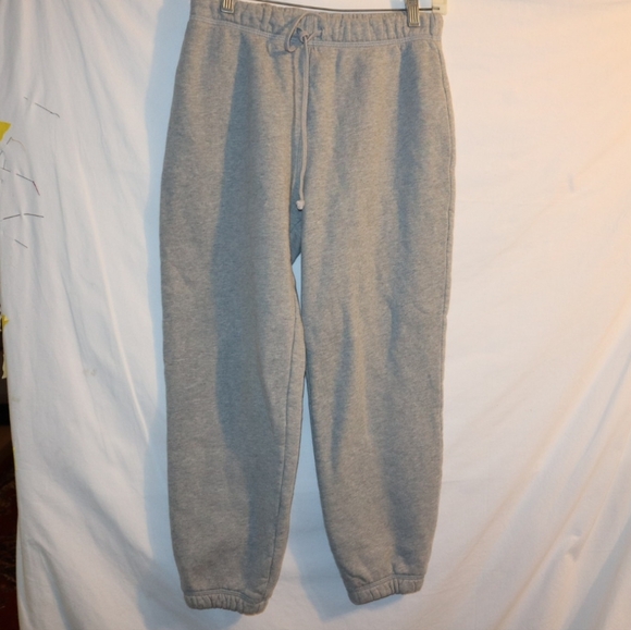 REFORMATION JOGGER SWEATPANTS Gray Minimalist Celebrity Style. Size Small - Picture 3 of 9